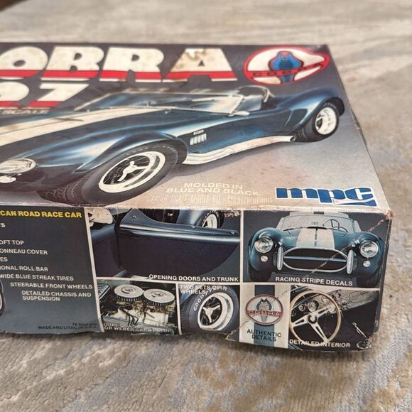 VTG MPC 1:16 Ford Cobra 427 Plastic Model Kit - new not put together  - open box - Picture 4 of 10